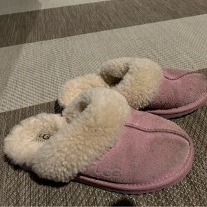 Girls Ugg slippers size 2